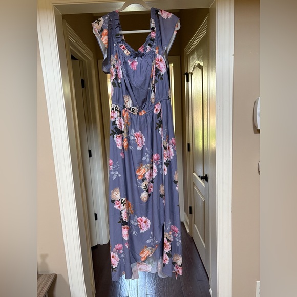 City Chic Dresses & Skirts - City Chic Florence Off Shoulder Midi Dress M/18